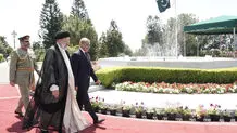 رئیسی در پاکستان نهال دوستی کاشت/ ویدئو
