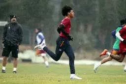 مدافع چادرملو مصدوم شد