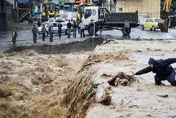 تصاویر ترسناک از سیل در گلستان در پی بارش رگباری باران/ ویدئو


