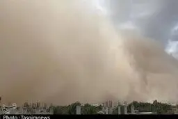 دامنه طوفان سیستان به زاهدان رسید/کاهش شعاع دید به ۱۵۰۰ متر

