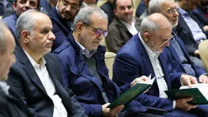 پزشکیان در مراسم ختم خانواده اسماعیل سقاب اصفهانی حاضر شد