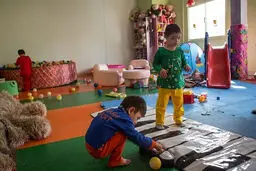 ما بچه‌های بدون خانواده

