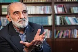 شریعتمداری: انقلابیون یمن دو کشتی اسرائیلی را توقیف کردند/ جا دارد به آن‌ها بگوییم «بزن که خوب می‌زنی»

