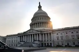 تیراندازی و خودکشی یک فرد مسلح مقابل ساختمان کنگره آمریکا