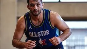 حسن یزدانی در وزن ۹۷ کیلوگرم ابوالفضل بابالو را ۱۰ بر صفر شکست داد