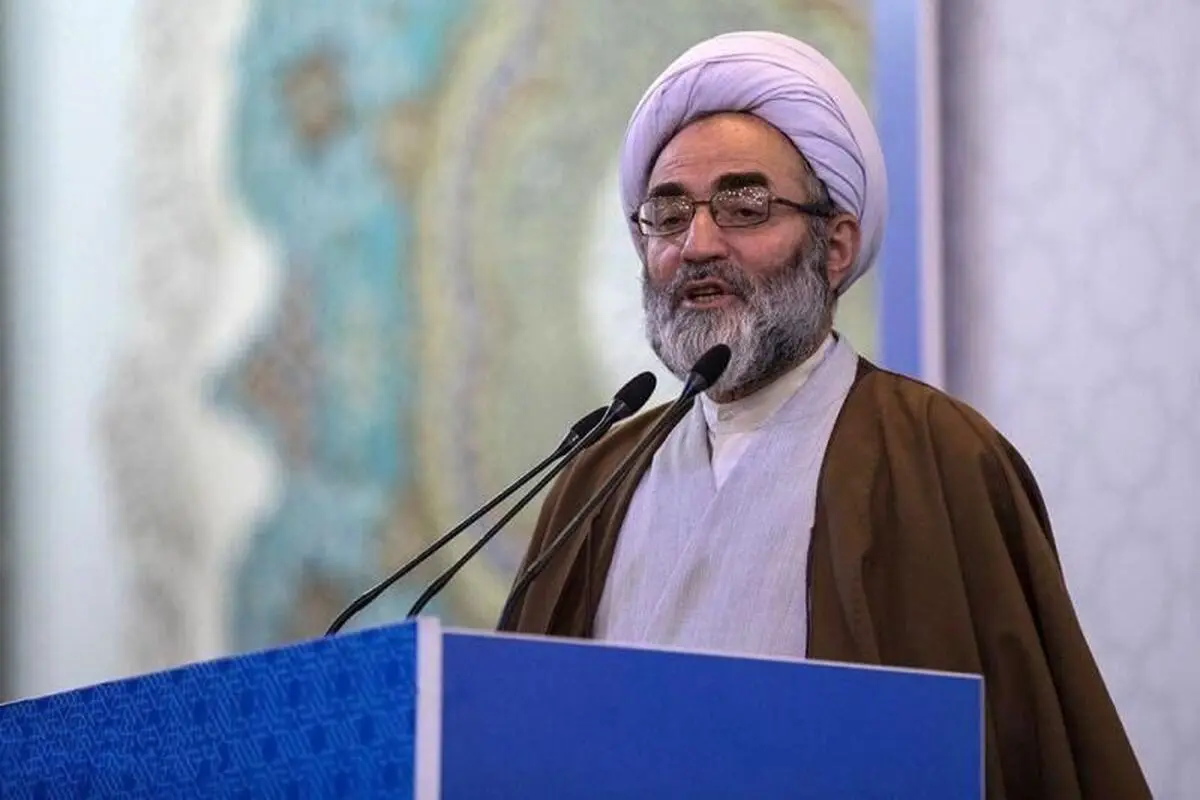 امام جمعه رشت: این تفکر اشتباه هست که اگر اقتصاد درست شود مساله بی‌حجابی هم حل می‌شود