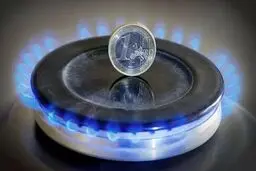 چگونه قیمت گاز در اروپا از ۳۰۰ به ۳۵ یورو کاهش یافت؟

