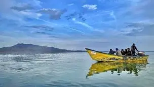 بازگشت قایق‌ ها به دریاچه ارومیه