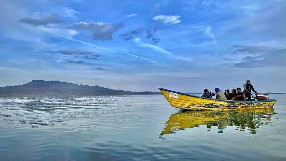 بازگشت قایق‌ ها به دریاچه ارومیه