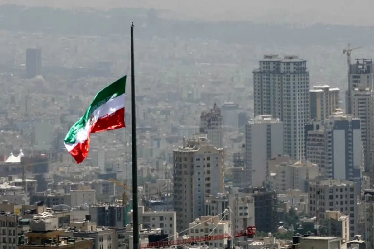 فراسوی گریز از تاریخ