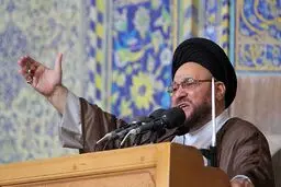 امام جمعه اصفهان: آنچه مردم می‌خواهند این است که از نظر ولی فقیه در مصوبات و لوایح استفاده شود