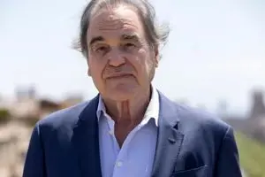 بازگشت اولیور استون به فیلمسازی بعداز ۱۰ سال