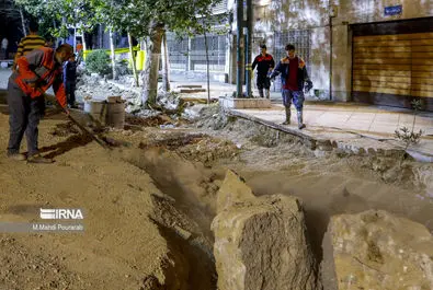 عملیات بازسازی فرو نشست خیابان ولیعصر، حوالی میدان ونک