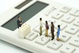 جلوگیری از کسری بودجه با اخذ مالیات از فراریان مالیاتی
