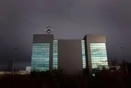 مرسدس بنز ترمز نزد
