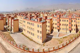 سازنده مسکن مهر هشتگرد یک شرط عجیب برای تحویل  گذاشت + نظر یک وکیل 