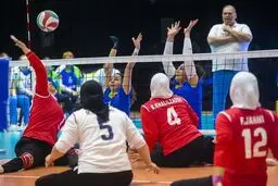  تیم بانوان ایران به کانادا باخت