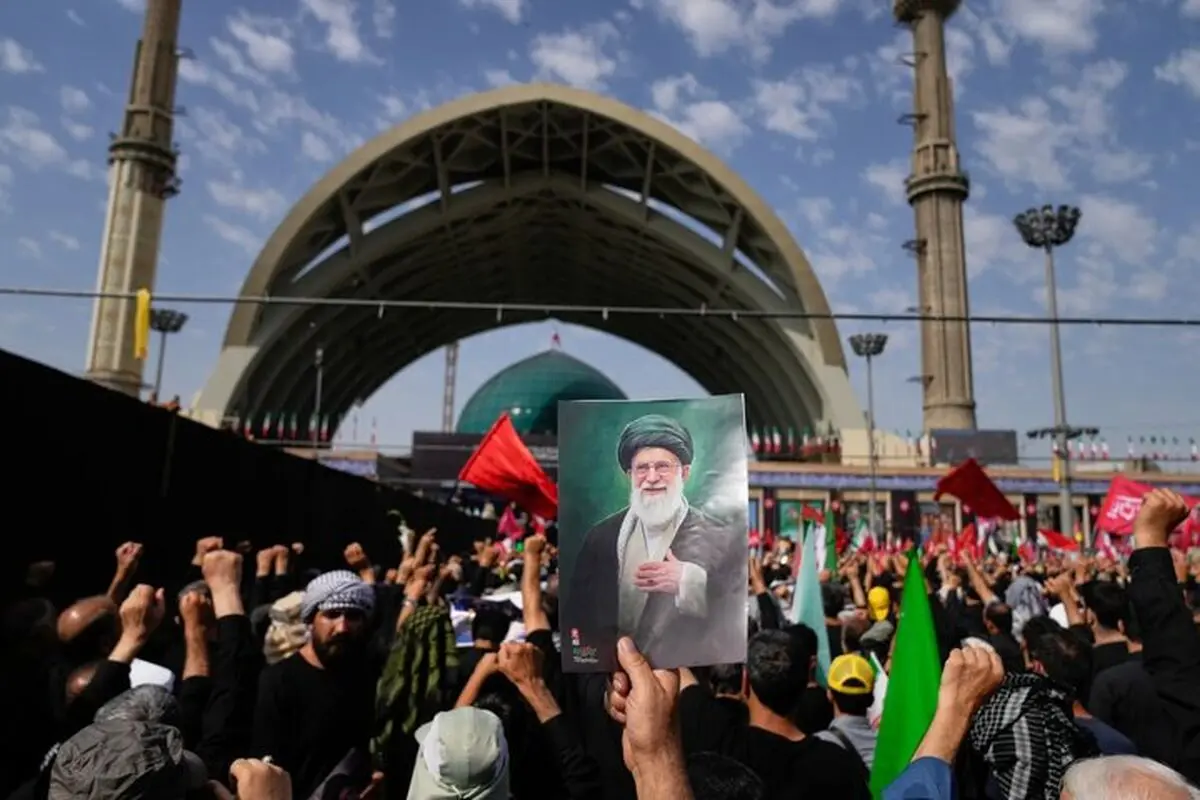 گزارش رسانه‌های آمریکایی از دومین روز وداع با رهبر شهید