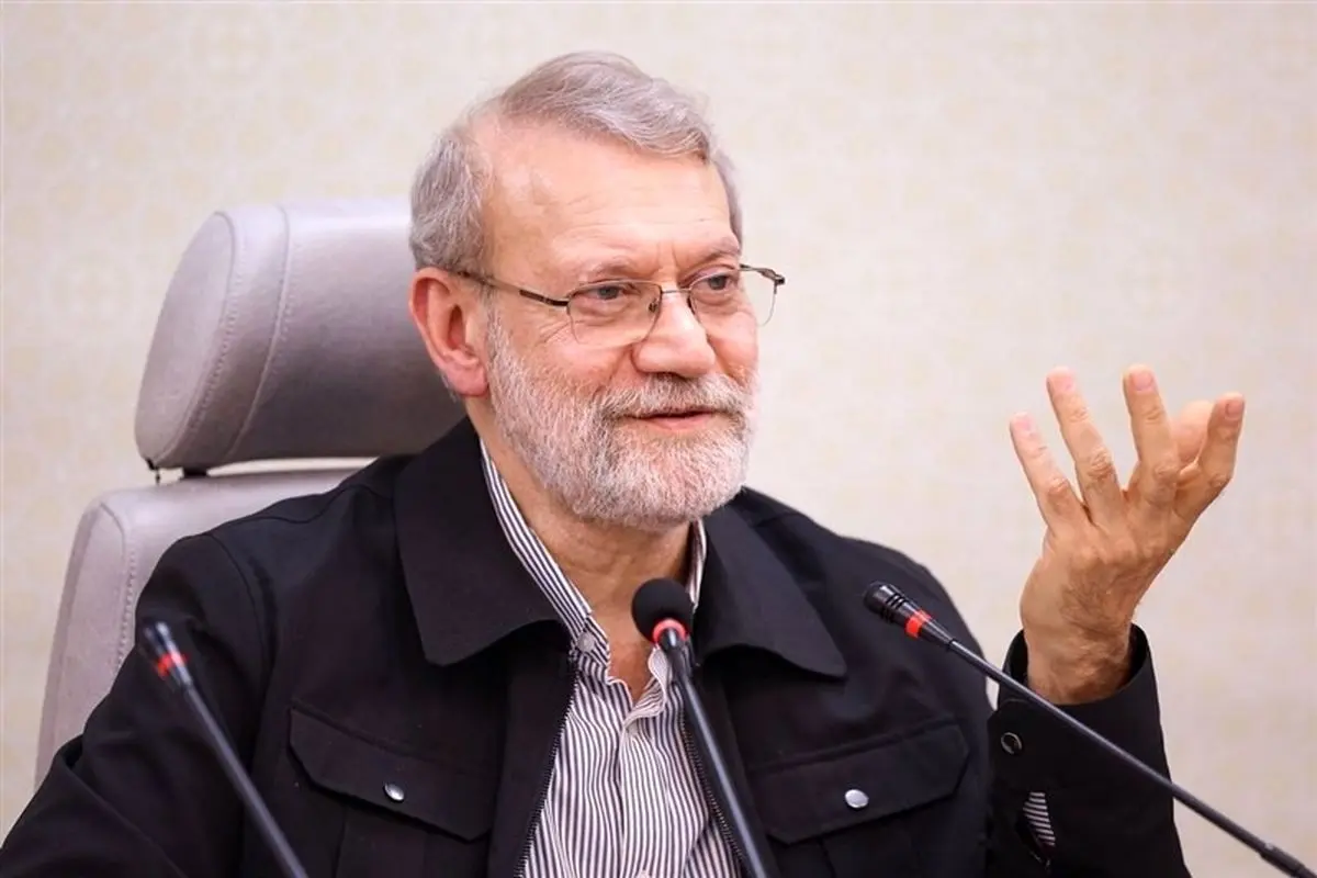 ژست علی لاریجانی در دیدار با فرمانده کل سپاه + عکس