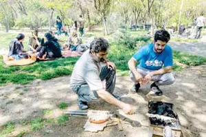 ما زنده‌ماندن را تمرین می‌کنیم