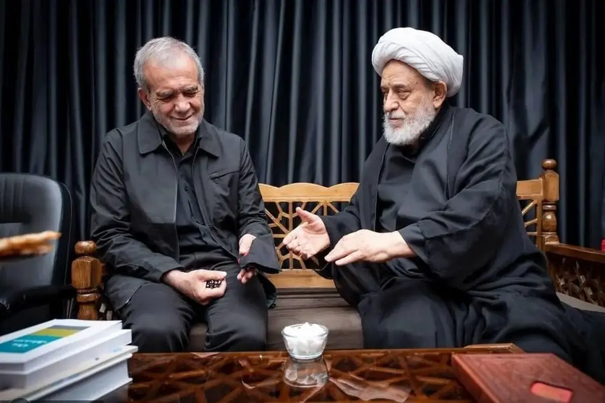 جزئیات ملاقات خصوصی انصاریان با پزشکیان؛ ۲ هدیه خاص و ویژه «حسین انصاریان» به «مسعود پزشکیان» چه بود؟/ عکس

