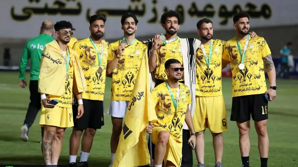 سربازها به فجرسپاسی میروند