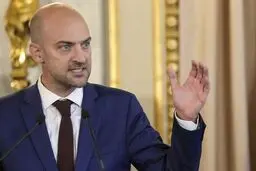 فرانسه از میانجیگری پاکستان میان ایران و آمریکا استقبال کرد