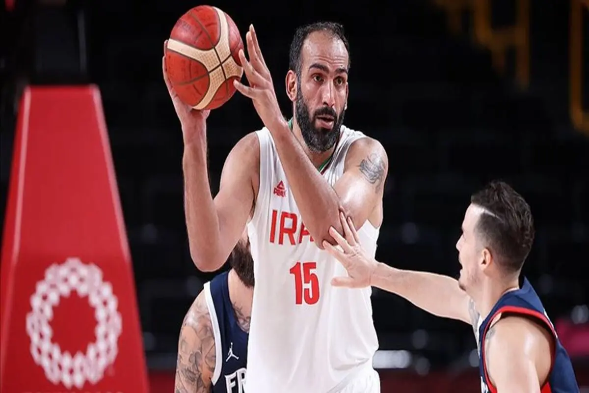 گریه حدادی در کنفرانس خبری: ناراحتم تیم ملی را تنها می‌گذارم/ همچنان بسکتبال بازی خواهم کرد

