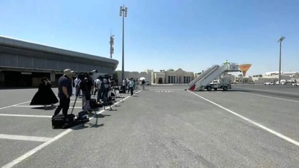 رویترز: زندانیان آمریکایی سوار هواپیمای قطری شدند