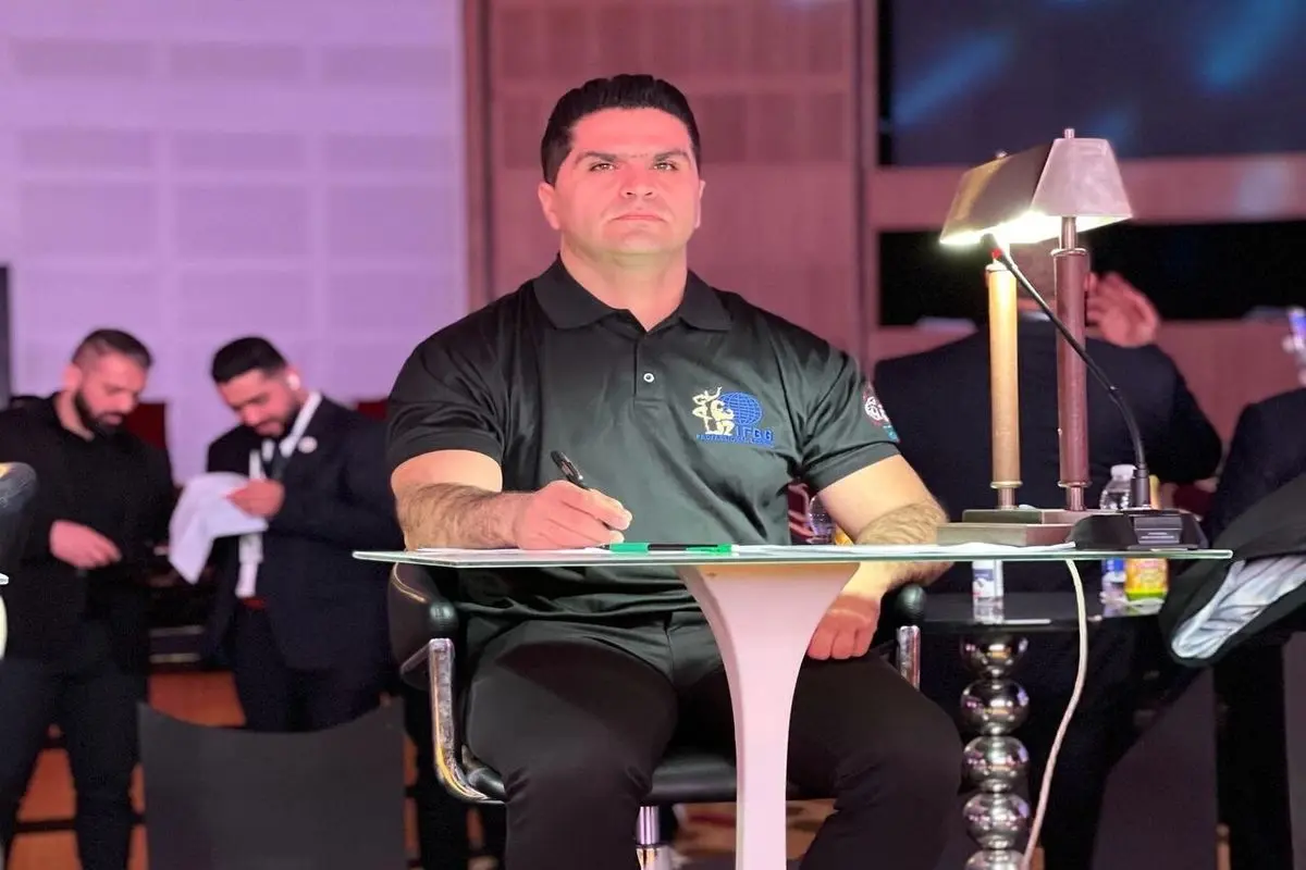 حکم إیراني ینضم إلی الاتحاد العالمی لکمال الأجسام 