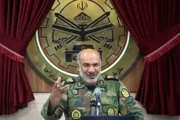 نمی‌گذاریم هیچ غیرنظامی، در صحنه جنگ و دفاع به خطر نیفتد