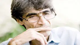 دشواری زیست شریفانه