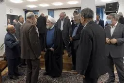 حمله روزنامه دولت به حسن روحانی و دولت او