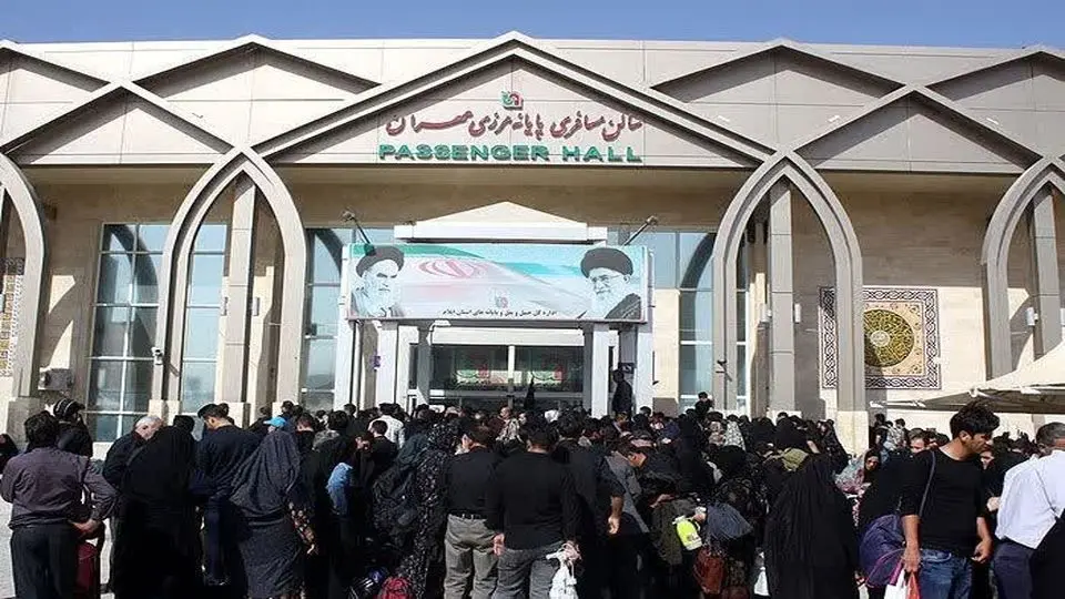 ۲۲ هزار نفر از مرز مهران وارد کشور شدند
