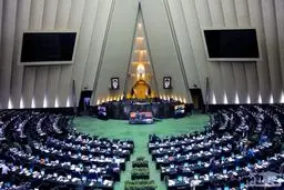 نمایندگان شمالی تحصن کردند، صحن مجلس بهم ریخت/ ادامه اعتراضات بر سر برنامه هفتم توسعه
