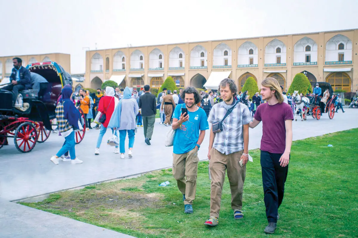 گردشگری در سقوط
