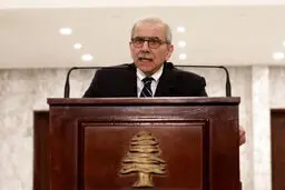 نخست وزیر لبنان به عراق سفر کرد