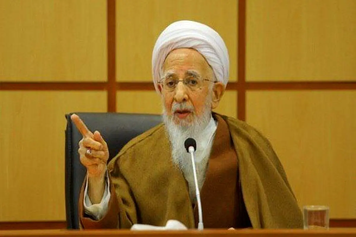 آیت‌الله جوادی آملی: جامعه باید از رهبرانی پیروی کند که دارای علم و آگاهی کامل از مسیر هدایت باشند
