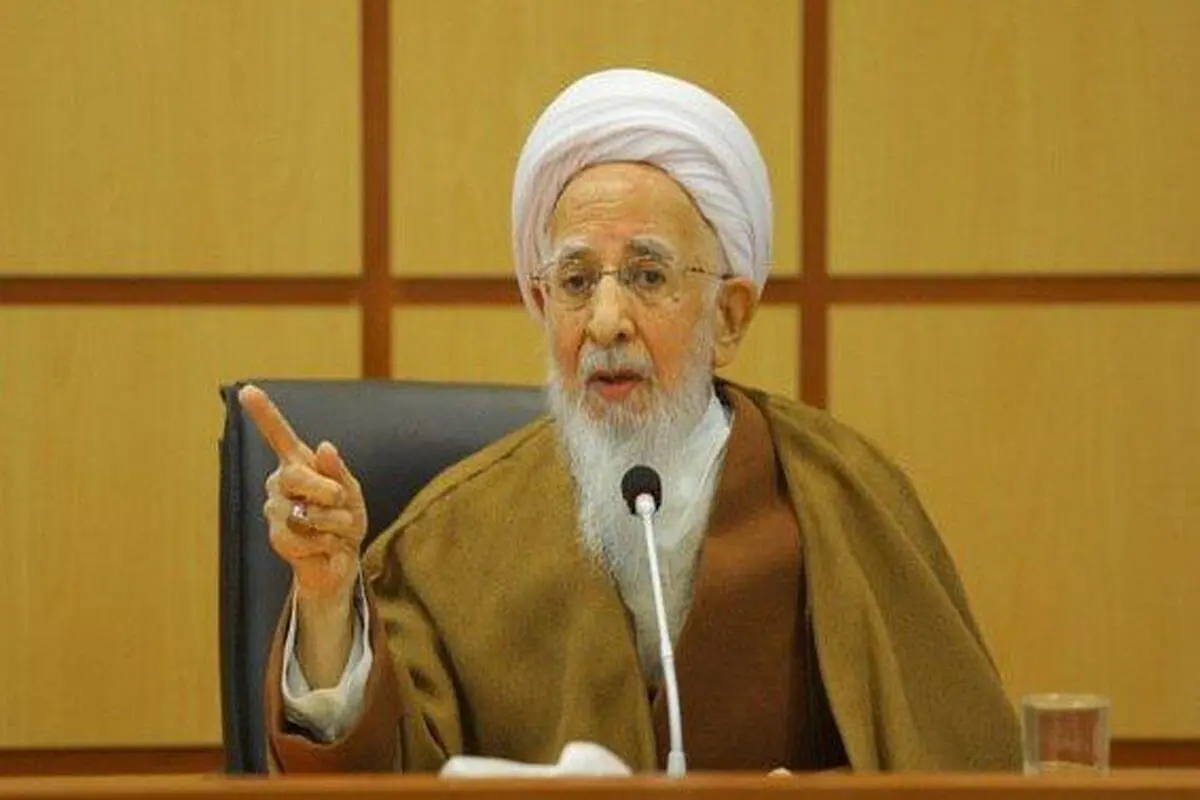 آیت‌الله جوادی آملی: جامعه باید از رهبرانی پیروی کند که دارای علم و آگاهی کامل از مسیر هدایت باشند
