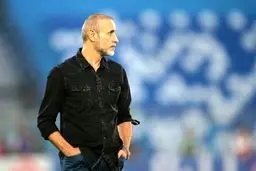 گل‌محمدی در پرسپولیس می‌ماند