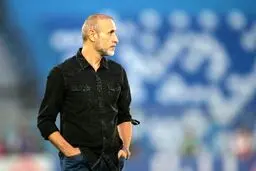 گل‌محمدی در پرسپولیس می‌ماند