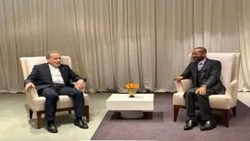عراقچی با وزیر خارجه عمان دیدار کرد 