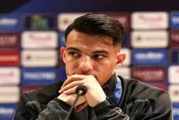 حسین زاده بازیکن برتر بازی الدحیل و تراکتور شد