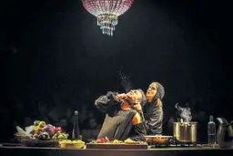 صحنه نمایش جان دوباره گرفت