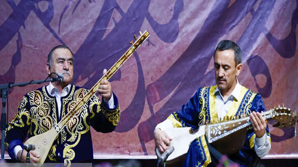 موسیقی آسیای مرکزی یکی از موسیقی‌های غنی ماوراء‌النهر