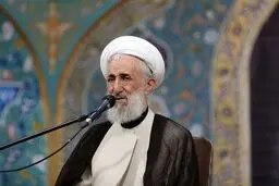 واکنش کیهان به خلوت بودن نماز جمعه به امامت کاظم صدیقی