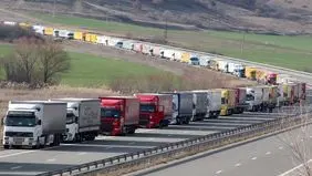 توقف صدور ویزای کار برای رانندگان کامیون خارجی در آمریکا