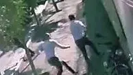 حمله ور شدن یک فرد به مردم با سلاح سرد در کرج/ ویدئو

