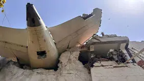 عکسی از تنها بازمانده سقوط هواپیمای هند