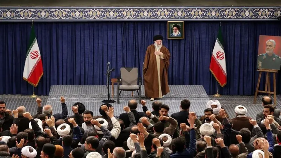 Leader receives people from Kerman, Khuzestan provinces